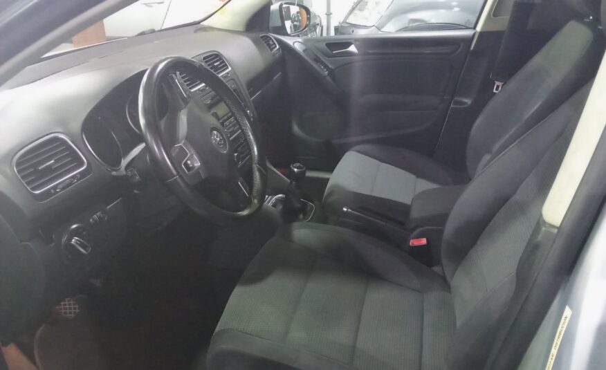 VOLKSWAGEN Golf VI 1.6 TDI 105CV CONFORLINE