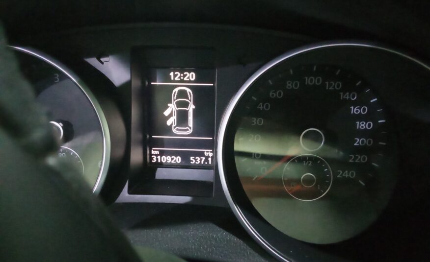 VOLKSWAGEN Golf VI 1.6 TDI 105CV CONFORLINE
