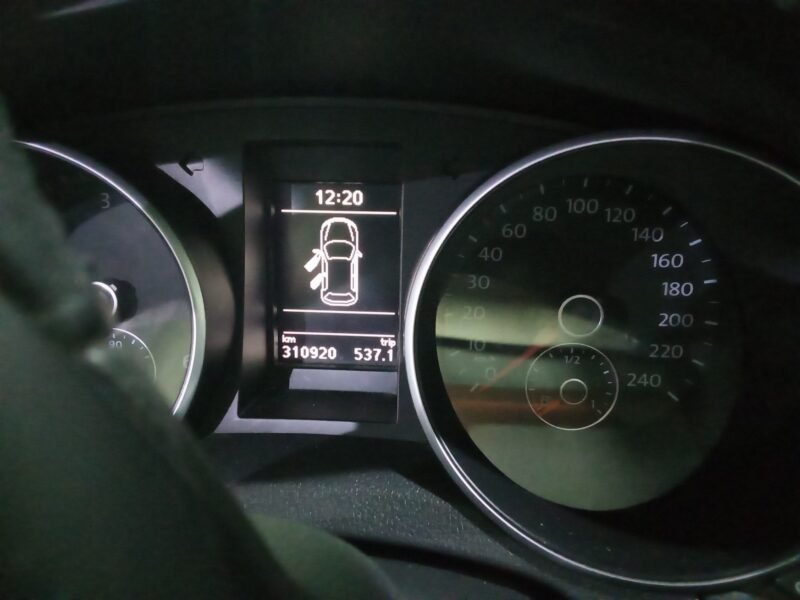 VOLKSWAGEN Golf VI 1.6 TDI 105CV CONFORLINE