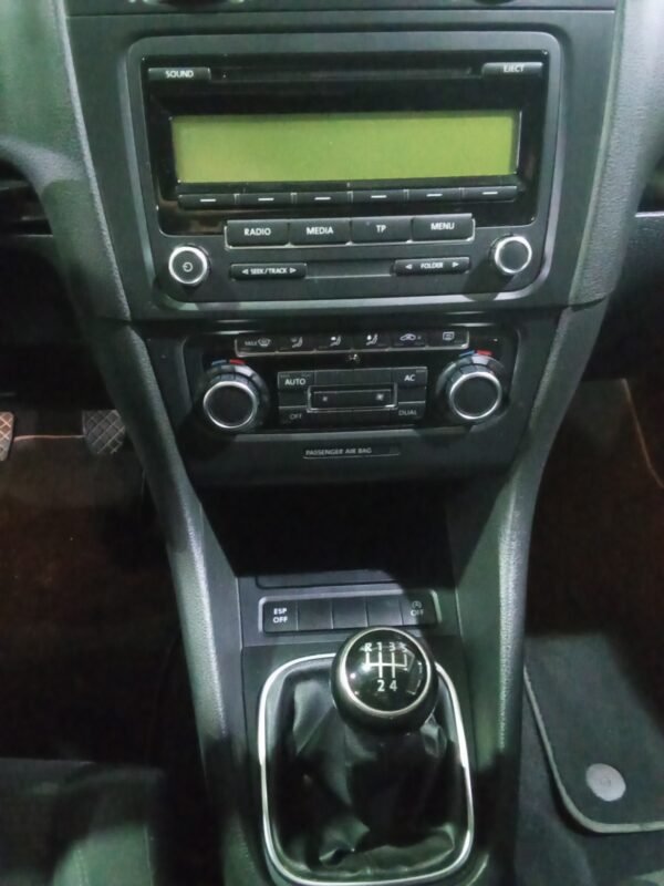 VOLKSWAGEN Golf VI 1.6 TDI 105CV CONFORLINE