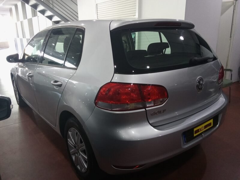 VOLKSWAGEN Golf VI 1.6 TDI 105CV ADVANCE