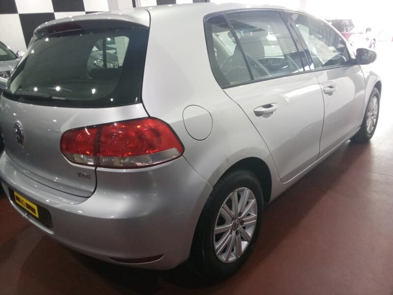 VOLKSWAGEN Golf VI 1.6 TDI 105CV ADVANCE