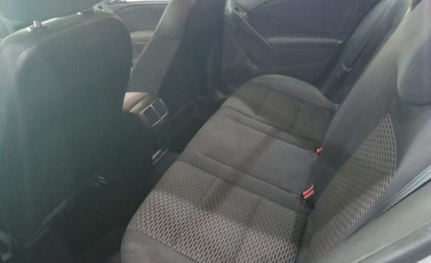 VOLKSWAGEN Golf VI 1.6 TDI 105CV ADVANCE