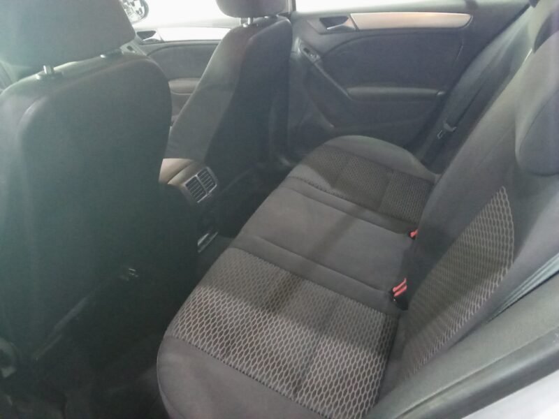 VOLKSWAGEN Golf VI 1.6 TDI 105CV ADVANCE