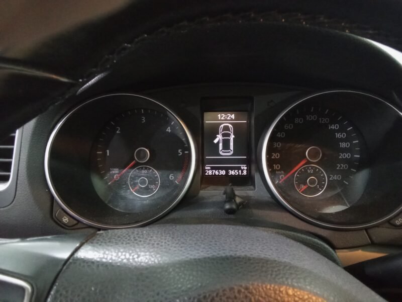 VOLKSWAGEN Golf VI 1.6 TDI 105CV ADVANCE