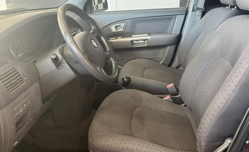 KIA carens 2.0 CDRi EX VAN