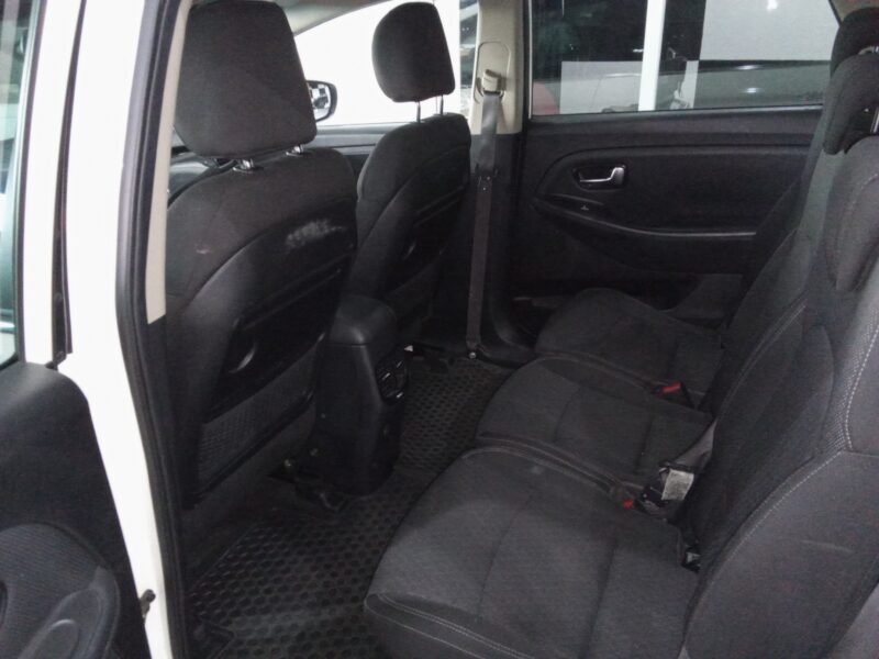 KIA carens 1.7 CRDi 140CV DRIVE