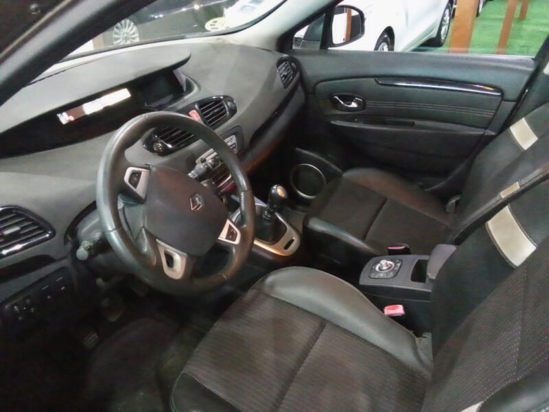 RENAULT grand scenic 1.6 dci dynamique 7 plazas