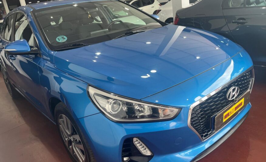 HYUNDAI i30 1.6 CRDi TECKNO