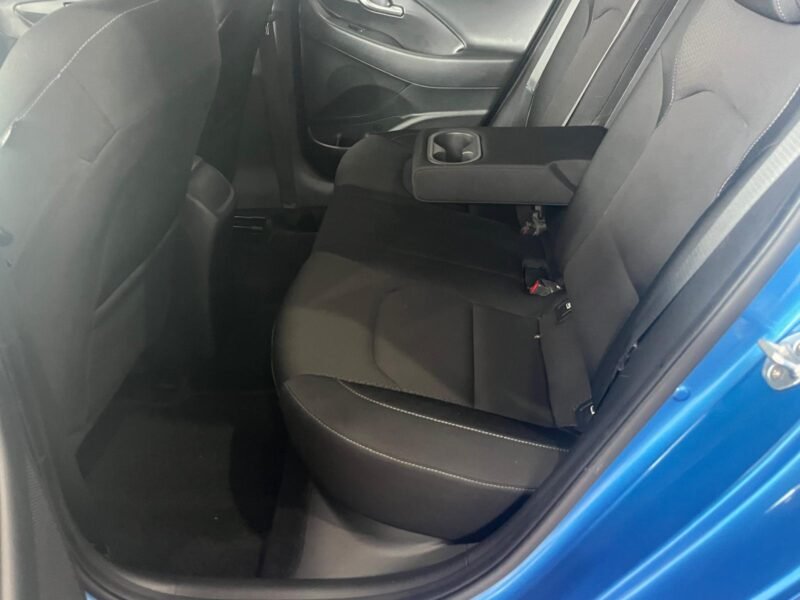 HYUNDAI i30 1.6 CRDi TECKNO