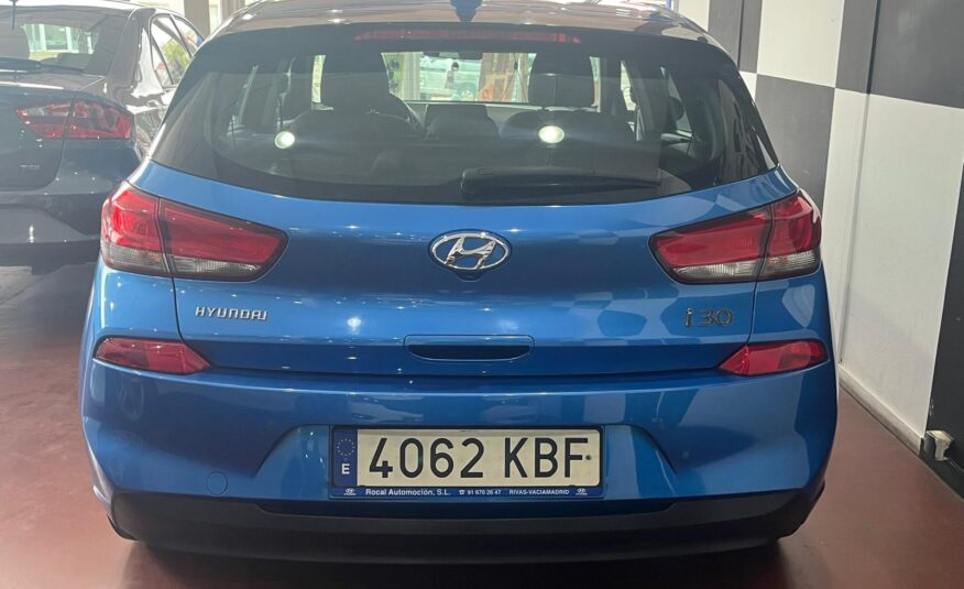HYUNDAI i30 1.6 CRDi TECKNO
