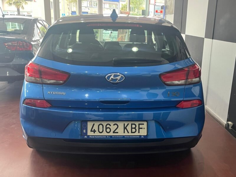 HYUNDAI i30 1.6 CRDi TECKNO