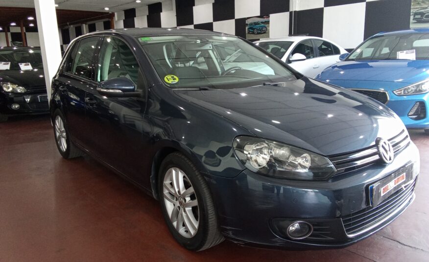 VOLKSWAGEN Golf VI 2.0 TDI SPORT