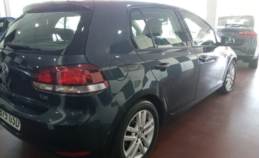VOLKSWAGEN Golf VI 2.0 TDI SPORT