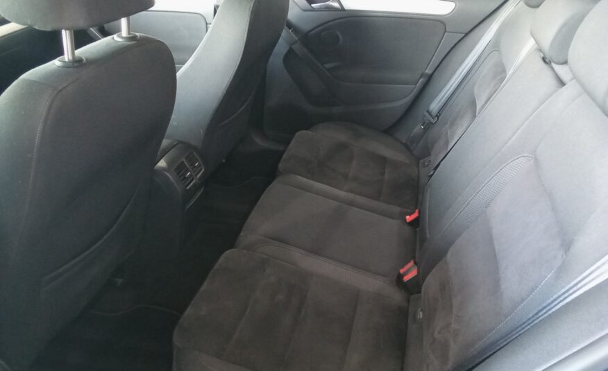 VOLKSWAGEN Golf VI 2.0 TDI SPORT