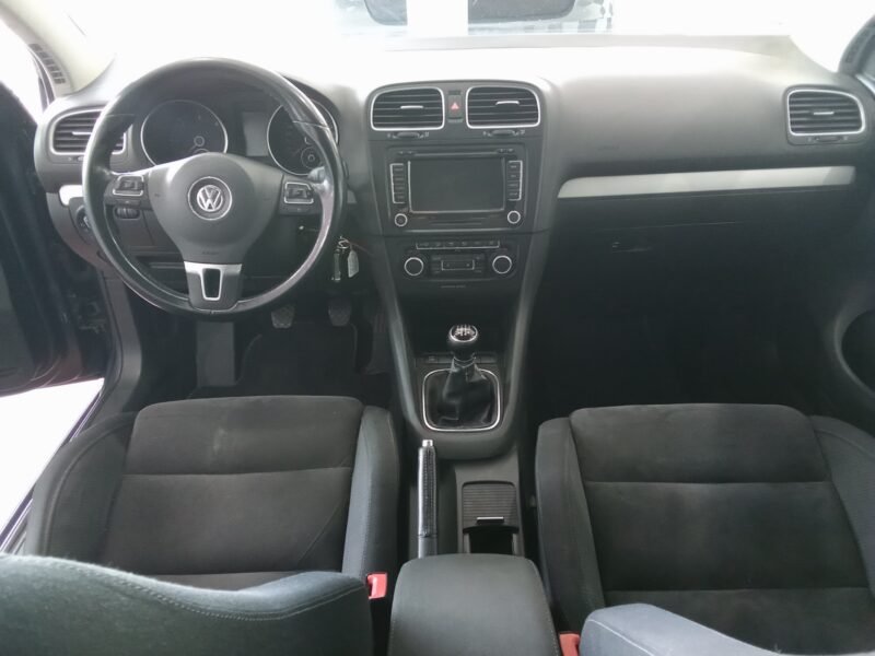 VOLKSWAGEN Golf VI 2.0 TDI SPORT