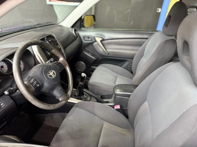 TOYOTA rav-4 1.8 VVTi luna