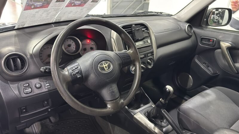 TOYOTA rav-4 1.8 VVTi luna