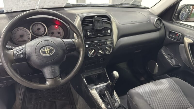 TOYOTA rav-4 1.8 VVTi luna