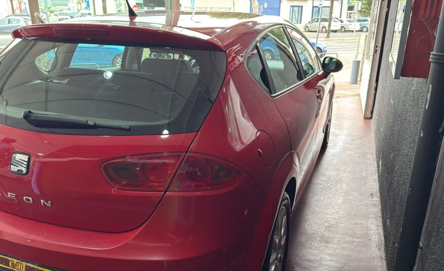 SEAT Leon 1.6 TDI Stylance / Style 1.6 TDI Stylance / Style