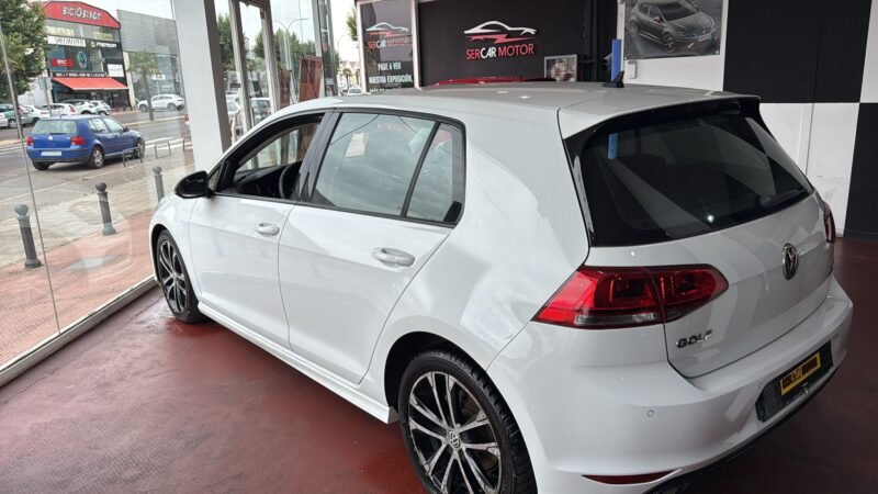 VOLKSWAGEN Golf VII 1.6 TDI Sinport by R-Le BlueMotion 1.6 TDI Sinport by R-Le BlueMotion