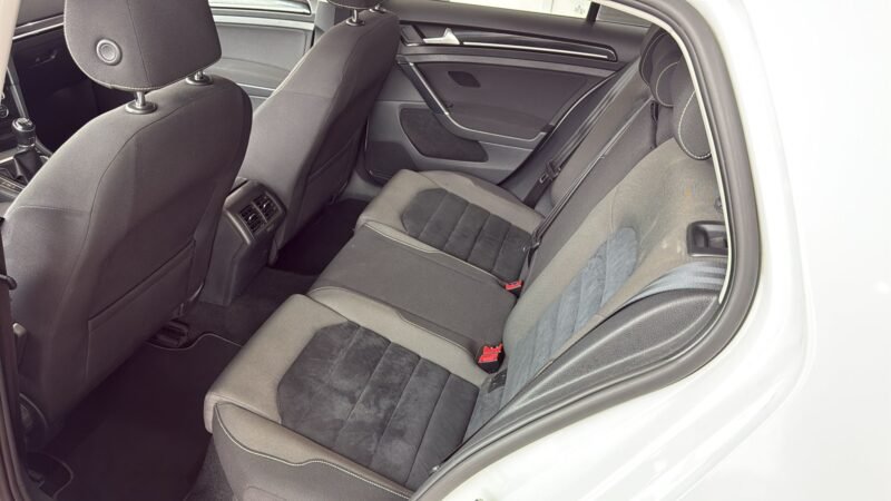 VOLKSWAGEN Golf VII 1.6 TDI Sinport by R-Le BlueMotion 1.6 TDI Sinport by R-Le BlueMotion