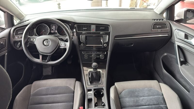 VOLKSWAGEN Golf VII 1.6 TDI Sinport by R-Le BlueMotion 1.6 TDI Sinport by R-Le BlueMotion