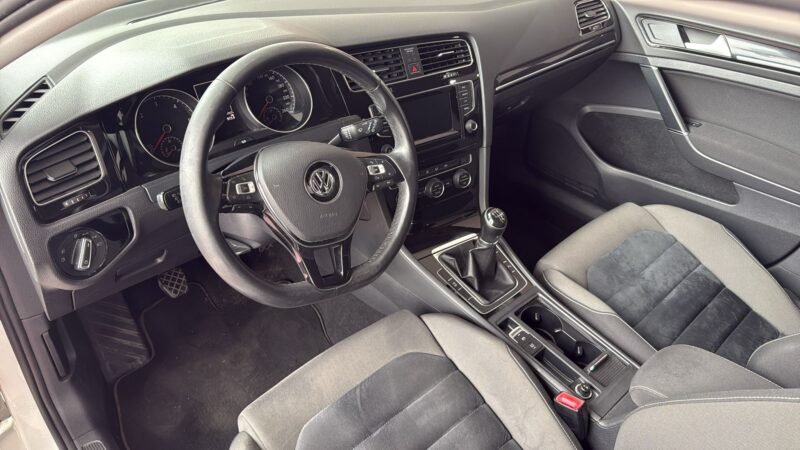 VOLKSWAGEN Golf VII 1.6 TDI Sinport by R-Le BlueMotion 1.6 TDI Sinport by R-Le BlueMotion