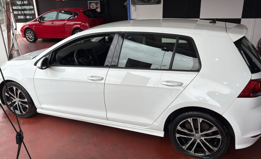VOLKSWAGEN Golf VII 1.6 TDI Sinport by R-Le BlueMotion 1.6 TDI Sinport by R-Le BlueMotion