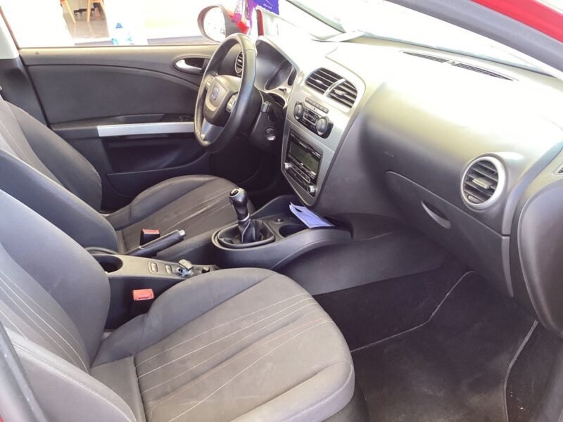 SEAT Leon 1.6 TDI Stylance / Style 1.6 TDI 105CV CONFORLINE