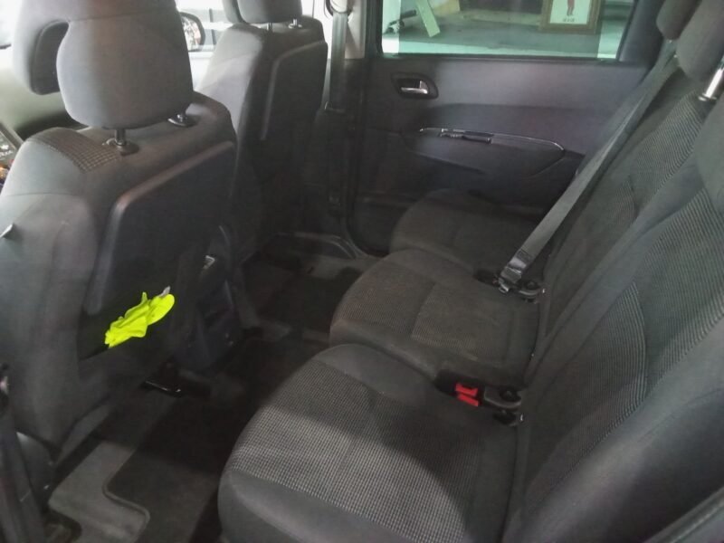 PEUGEOT 5008 2.0 HDI ALLURE 7 PLAZAS