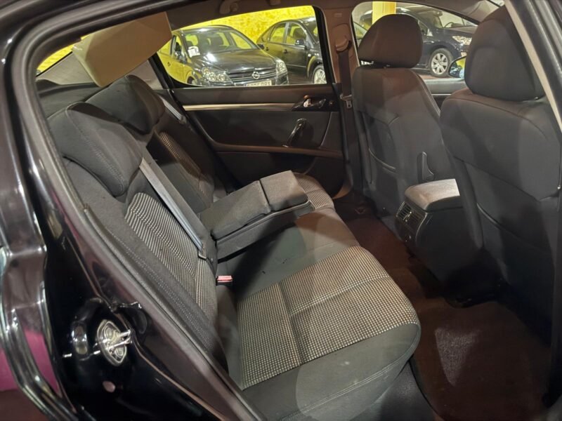 PEUGEOT 407 1.6 HDi SPORT