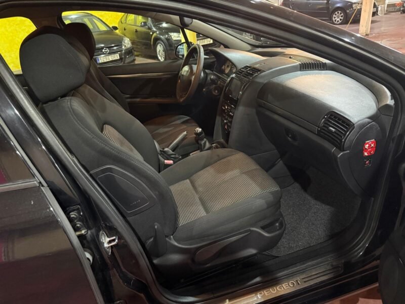 PEUGEOT 407 1.6 HDi SPORT