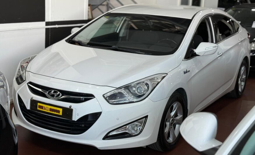 HYUNDAI i40 1.7 CDRi STYLE