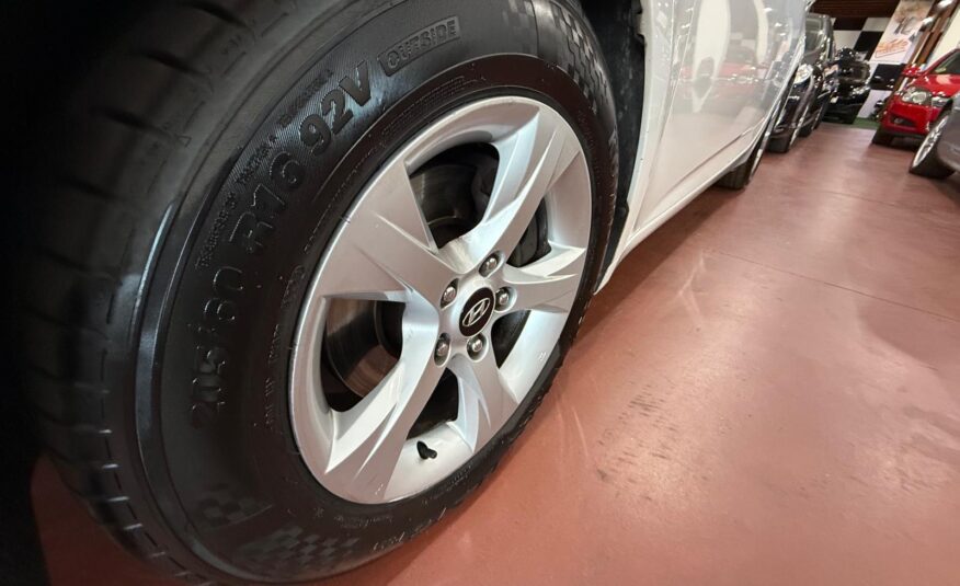 HYUNDAI i40 1.7 CDRi STYLE