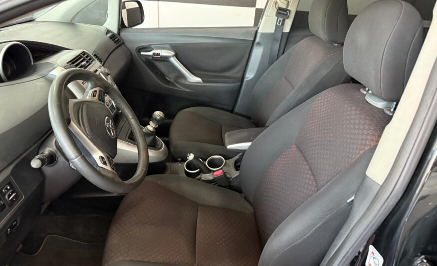 TOYOTA VERSO 2.0D-4D