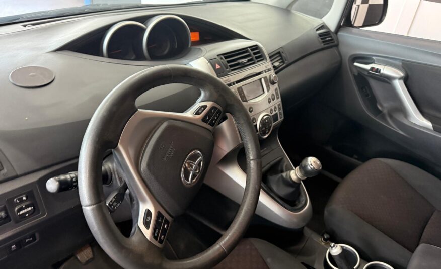 TOYOTA VERSO 2.0D-4D