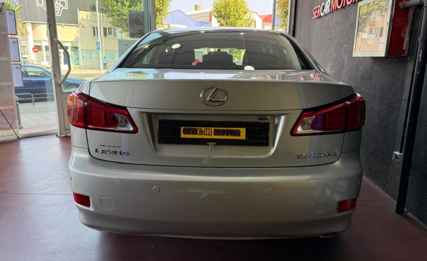 LEXUS IS 220D LUXURY LINE