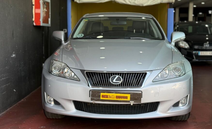 LEXUS IS 220D LUXURY LINE