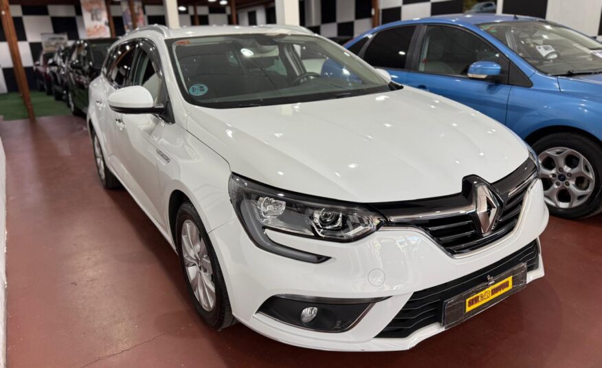 RENAULT Megane 1.5 DCI FAMILIAR 2020