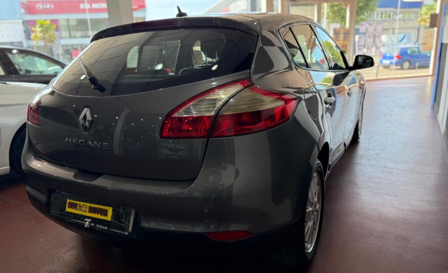 RENAULT Megane 1.9 DCi 130CV PRIVILEGE
