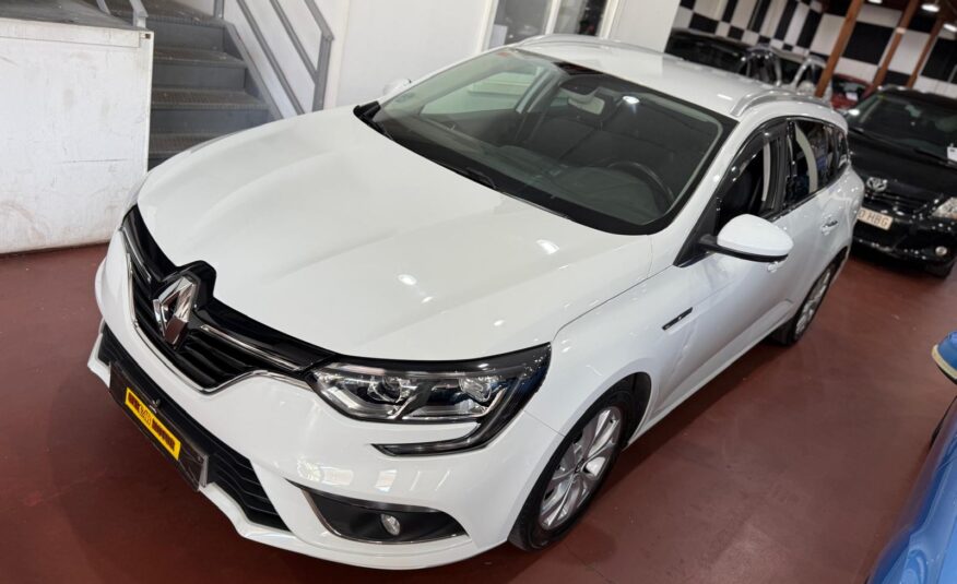 RENAULT Megane 1.5 DCI FAMILIAR 2020