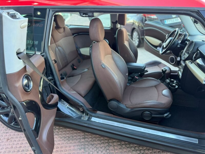 MINI CLUBMAN cooper D