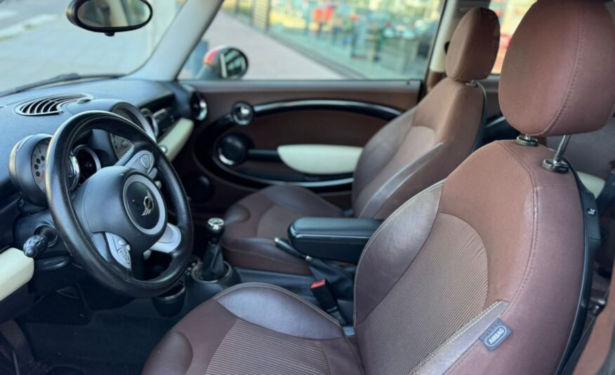 MINI CLUBMAN cooper D
