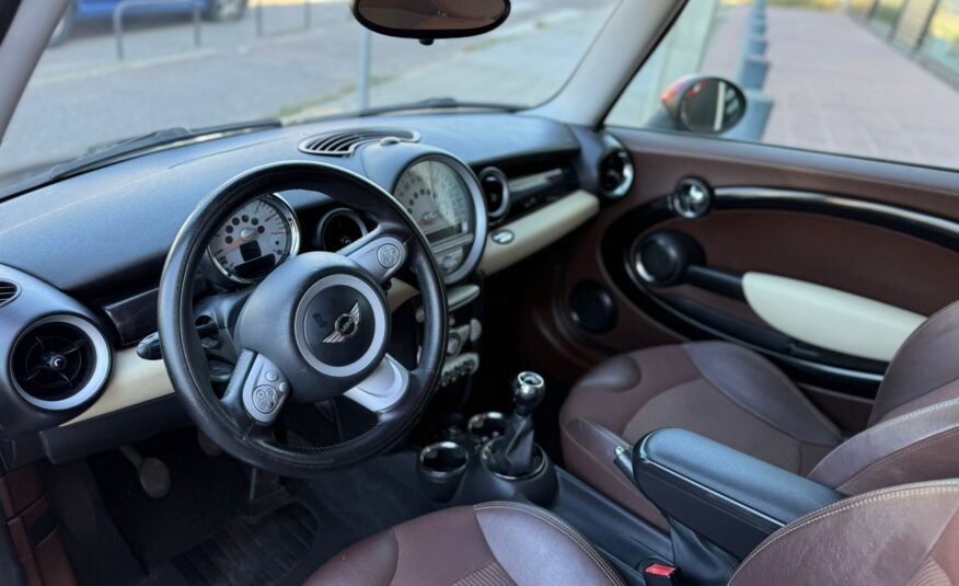 MINI CLUBMAN cooper D
