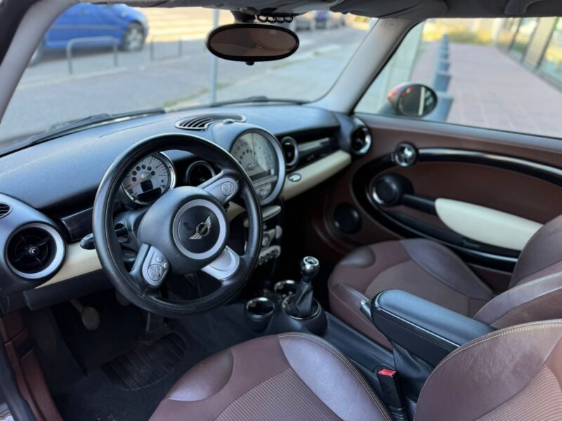 MINI CLUBMAN cooper D