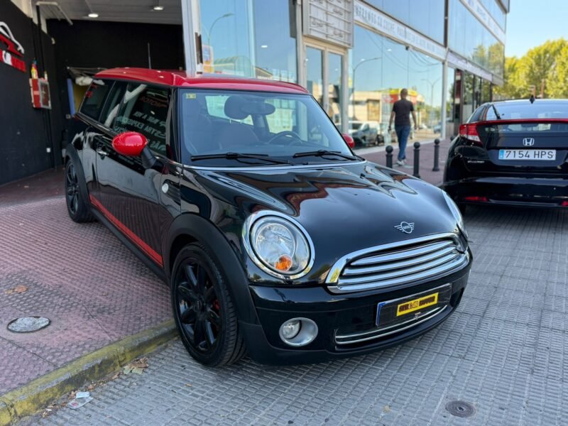 MINI CLUBMAN cooper D