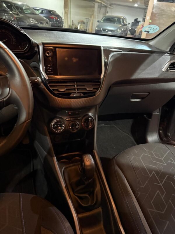PEUGEOT 2008 1.6 hdi style 100cv
