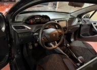 PEUGEOT 2008 1.6 hdi style 100cv