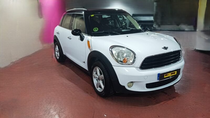 MINI COUNTRYMAN COOPER 1.6 D ALL4